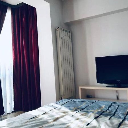 Cozy 2 Rooms Apartment Close To City Center Bucareste Exterior foto