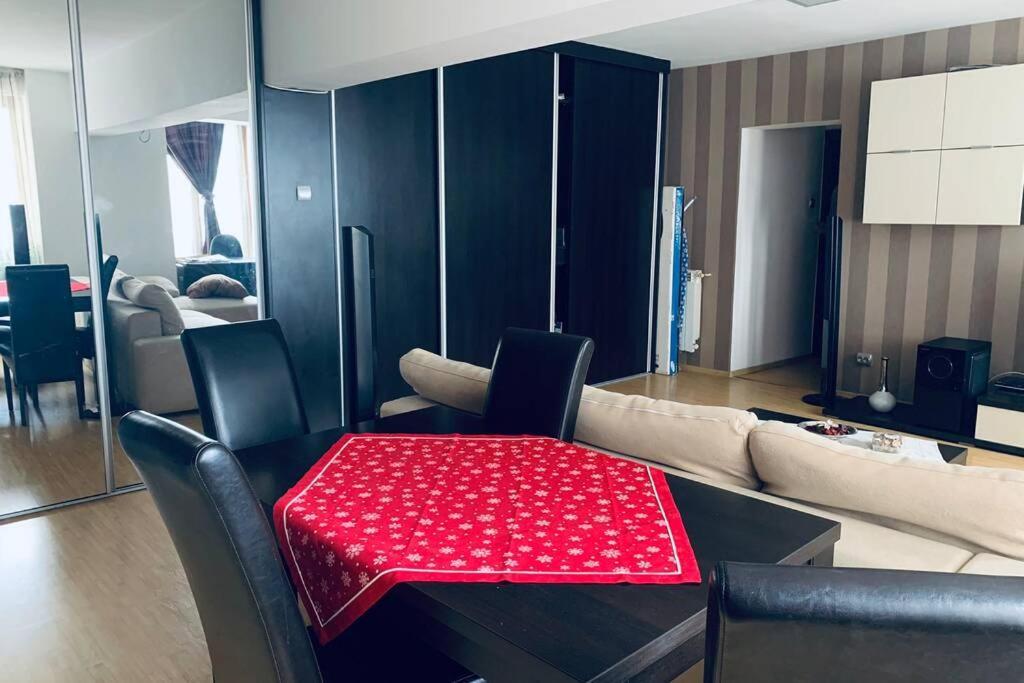 Cozy 2 Rooms Apartment Close To City Center Bucareste Exterior foto
